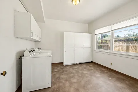 29 Summit Avenue Medford OR 97501