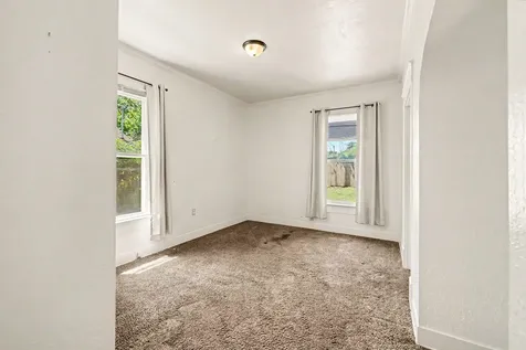 29 Summit Avenue Medford OR 97501