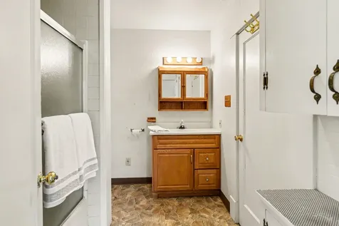 29 Summit Avenue Medford OR 97501