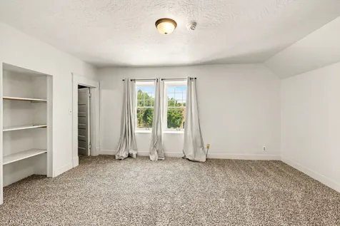 29 Summit Avenue Medford OR 97501