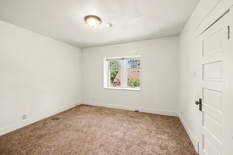 29 Summit Avenue Medford OR 97501