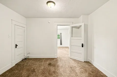29 Summit Avenue Medford OR 97501