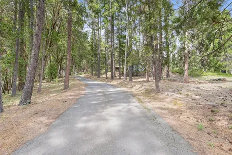 6584 Pleasant Creek Road Rogue River OR 97537