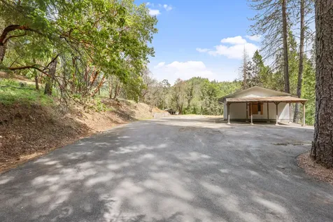 6584 Pleasant Creek Road Rogue River OR 97537