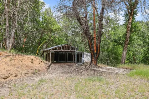 6584 Pleasant Creek Road Rogue River OR 97537