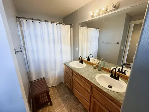 2958 NW 19th Street Redmond OR 97756