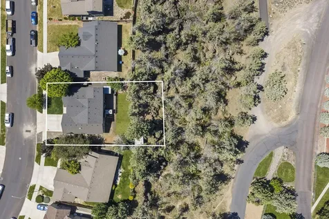 2958 NW 19th Street Redmond OR 97756