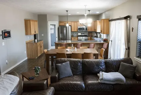 2958 NW 19th Street Redmond OR 97756