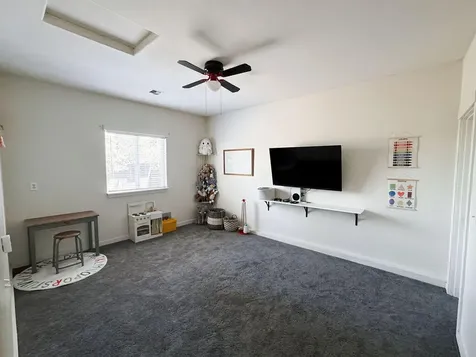 2958 NW 19th Street Redmond OR 97756