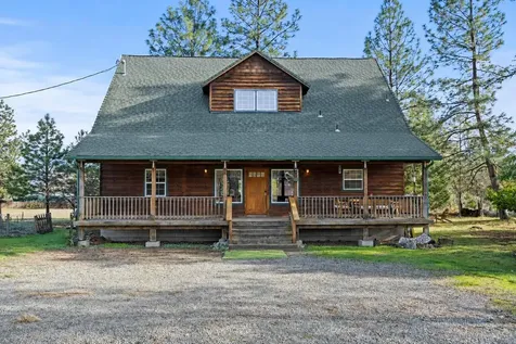 1190 Cedar Flat Road Williams OR 97544