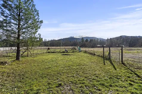 1190 Cedar Flat Road Williams OR 97544