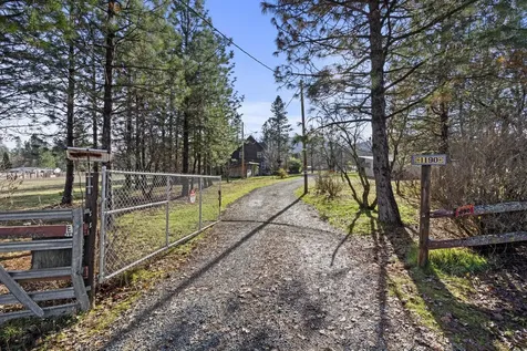 1190 Cedar Flat Road Williams OR 97544