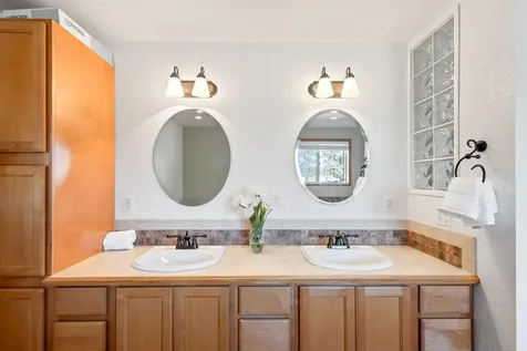 19800 Connarn Road Bend OR 97703