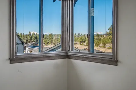 19305 Brookside Way Bend OR 97702