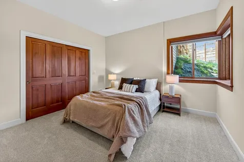 19305 Brookside Way Bend OR 97702