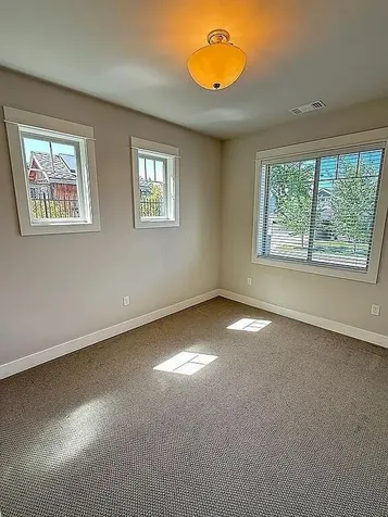3752 Sunleaf Avenue Medford OR 97504