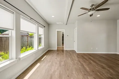 2201 Westwood Drive Medford OR 97501