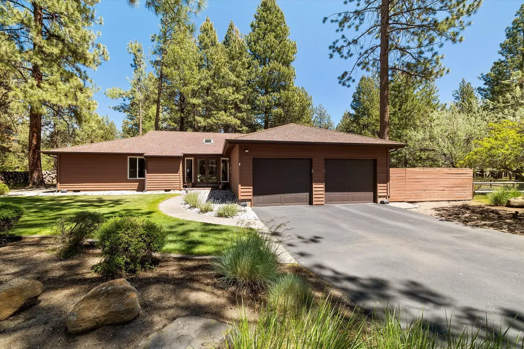 69986 W Meadow Parkway Sisters OR 97759