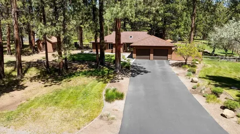 69986 W Meadow Parkway Sisters OR 97759