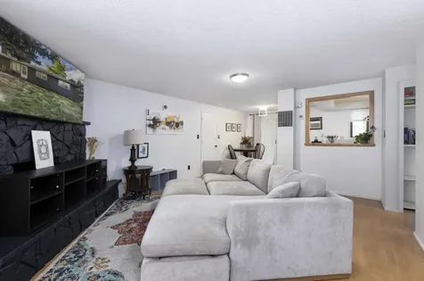 374 Cambridge Street Ashland OR 97520