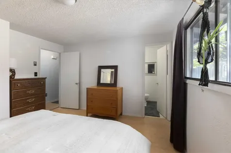374 Cambridge Street Ashland OR 97520