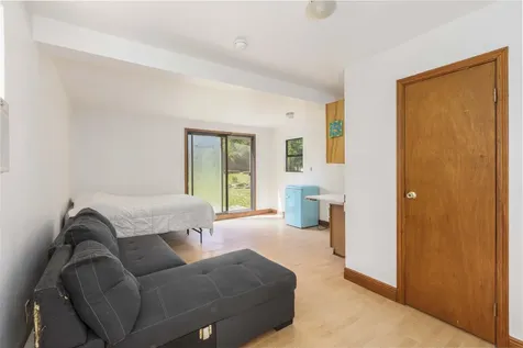 374 Cambridge Street Ashland OR 97520