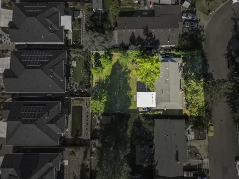 374 Cambridge Street Ashland OR 97520