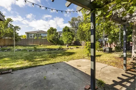 374 Cambridge Street Ashland OR 97520