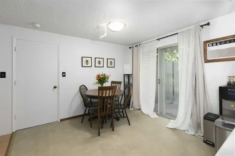 374 Cambridge Street Ashland OR 97520