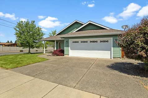 102 SW Pintail Court Grants Pass OR 97527