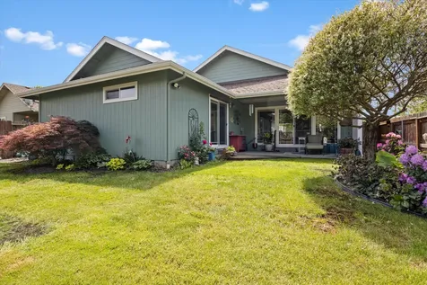 102 SW Pintail Court Grants Pass OR 97527