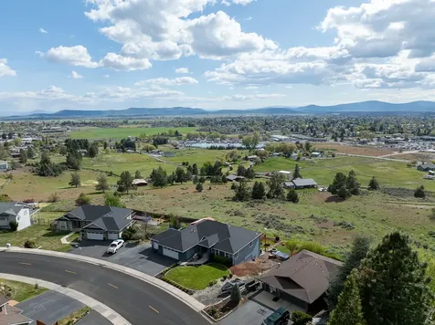 2212 Kimberly Drive Klamath Falls OR 97603