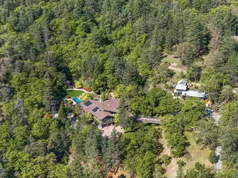 237 Granite Street Ashland OR 97520