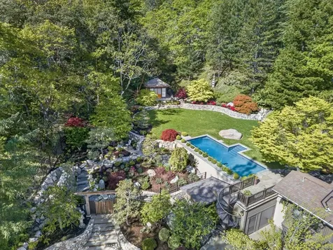237 Granite Street Ashland OR 97520