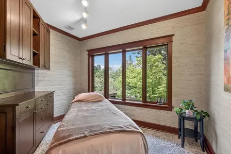 237 Granite Street Ashland OR 97520