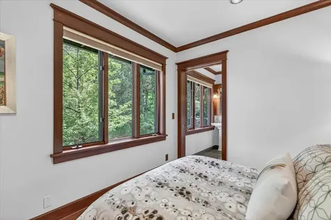 237 Granite Street Ashland OR 97520