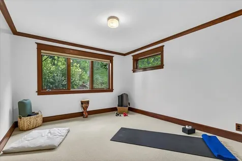 237 Granite Street Ashland OR 97520