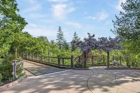 237 Granite Street Ashland OR 97520