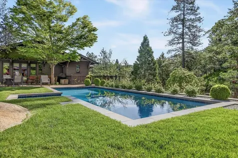 237 Granite Street Ashland OR 97520