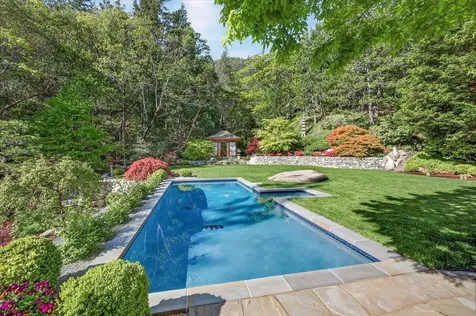 237 Granite Street Ashland OR 97520