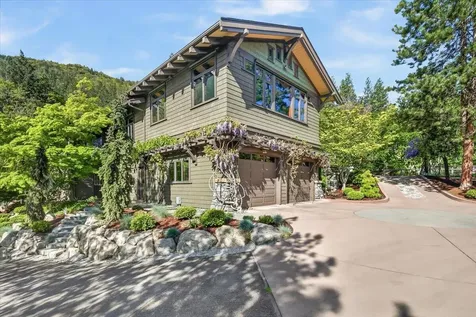 237 Granite Street Ashland OR 97520