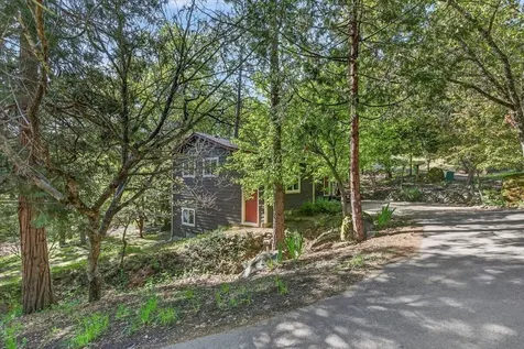 237 Granite Street Ashland OR 97520