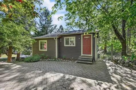 237 Granite Street Ashland OR 97520