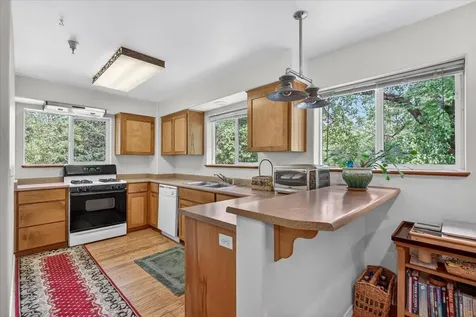 237 Granite Street Ashland OR 97520