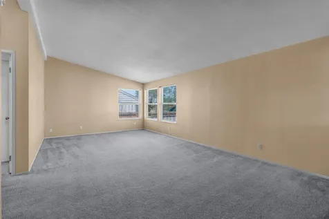 397 SE 6th Street Madras OR 97741