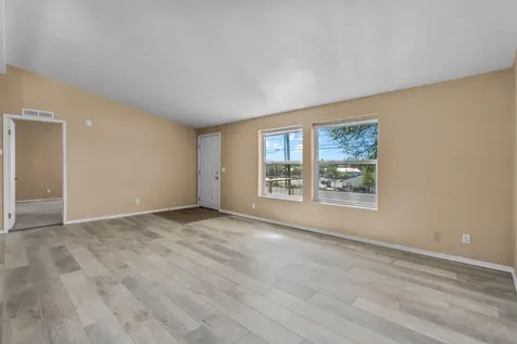 397 SE 6th Street Madras OR 97741