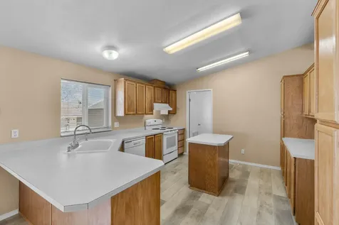 397 SE 6th Street Madras OR 97741