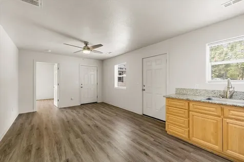 579 Franquette Street Medford OR 97501