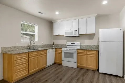 579 Franquette Street Medford OR 97501