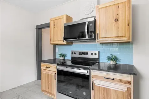 579 Franquette Street Medford OR 97501